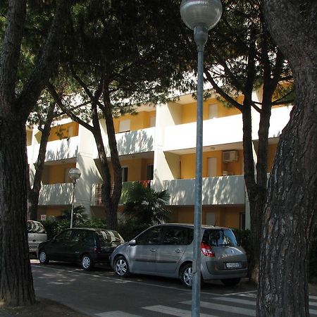 Cinzia Apartman Bibione Kültér fotó