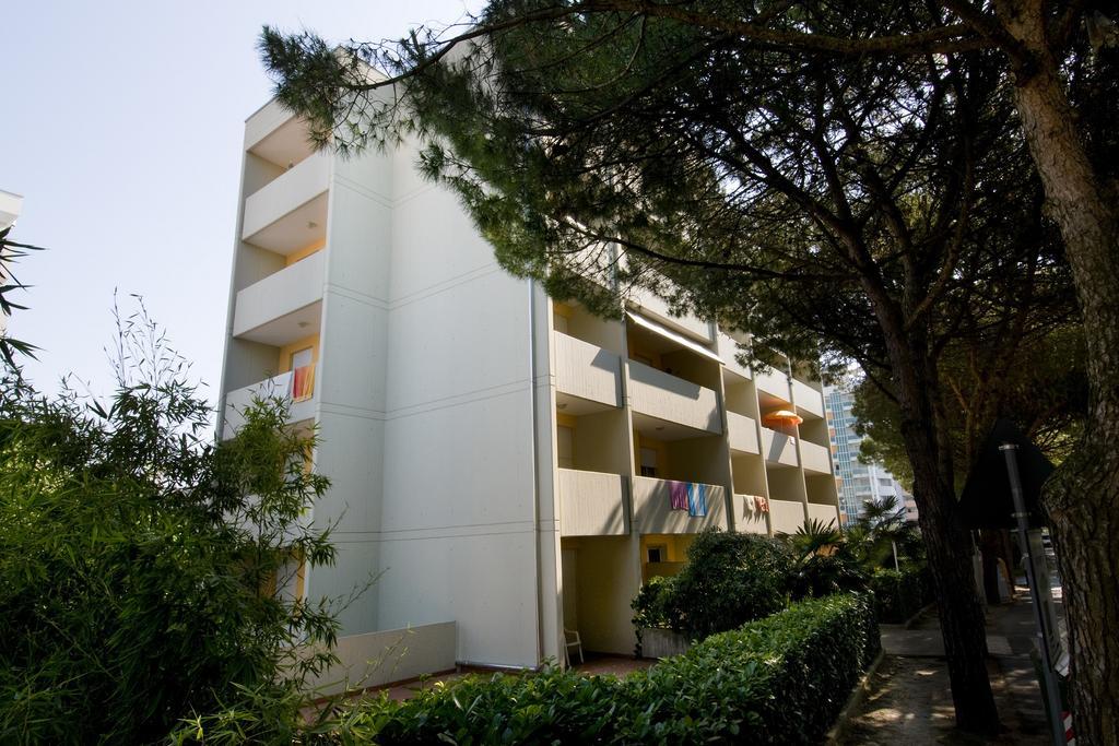 Cinzia Apartman Bibione Kültér fotó